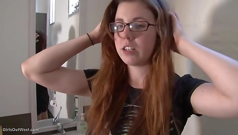 Sexy amateur sexy girl with a nook