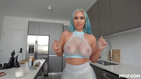 Shakewtom jerks off and sucks