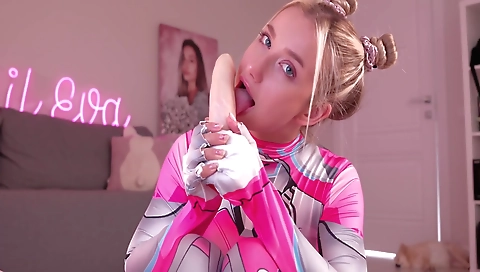 Hotie blowjob and hard fuck