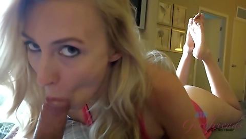 Sexy babe gets her assed and fucked