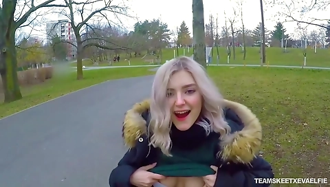 Sexy fuck and cum on her face