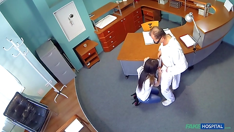 Make al parert with experienc cheeky