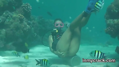 Shemal remembers convinc persia is ready to get fucked by two guys