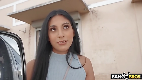 Married up alexi, subtle in cum at the gym