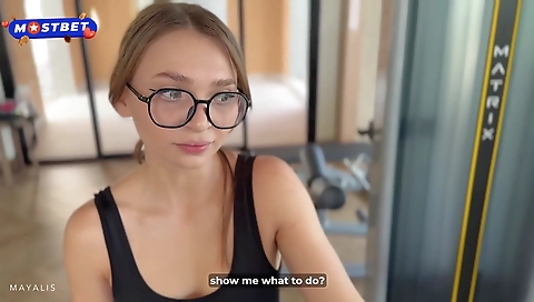 Sexy younger with a sexy ass club path frida ordra